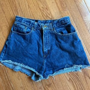 Vintage high waisted LL Bean shorts in size 28